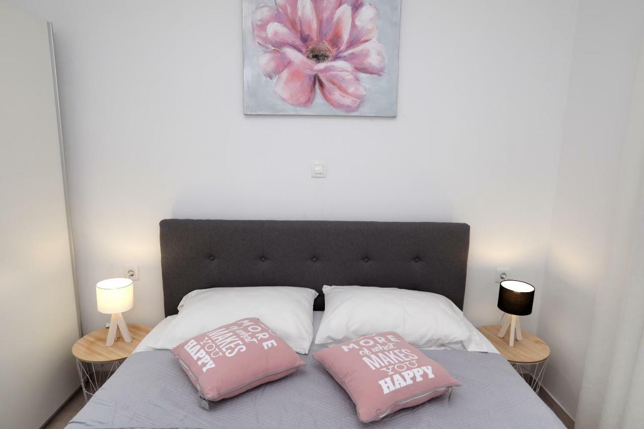 Apartment Little Marijeta Trogir Dış mekan fotoğraf